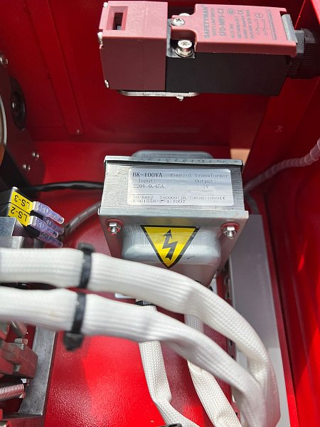 Стреппинг машина полуавтоматическая SP 501 Стреппинг машина полуавтоматическая SP 501