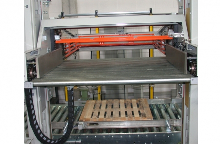 Паллетайзер с нижней подачей