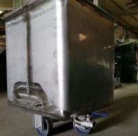 Тележка чан 300 л AISI 304 с краном DN25 Тележка чан 300 л AISI 304 с краном DN25