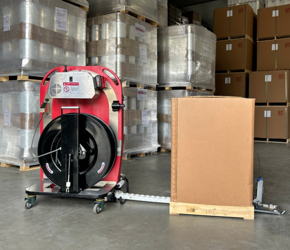 Мобильная полуавтоматическая стреппинг система Apollo Strap Cobra Мобильная полуавтоматическая стреппинг система Apollo Strap Cobra