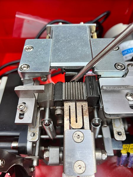 Стреппинг машина полуавтоматическая SP 501 Стреппинг машина полуавтоматическая SP 501