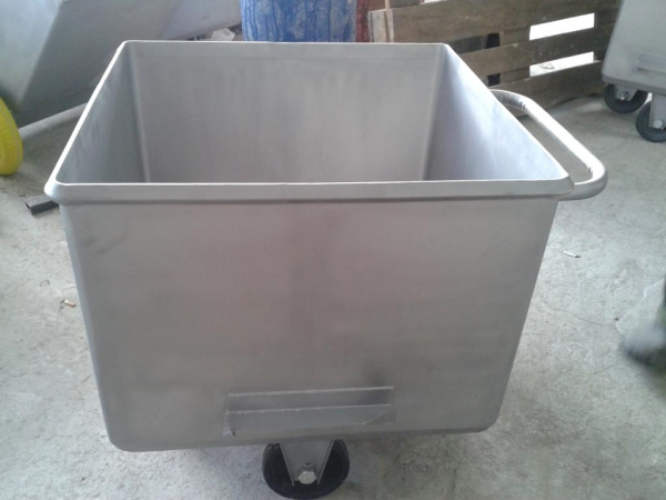 Тележка-чан “Чебурашка” (“Китаянка”) для фарша 200 л AISI 304 Тележка-чан “Чебурашка” (“Китаянка”) для фарша 200 л AISI 304