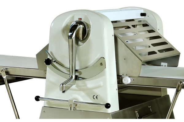 Тестораскаточная машина для слоеного теста напольная Danler KSF-500