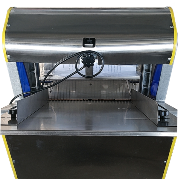 Хлеборезательная машина полуавтоматическая настольная Danler FS-400 Хлеборезательная машина полуавтоматическая настольная Danler FS-400