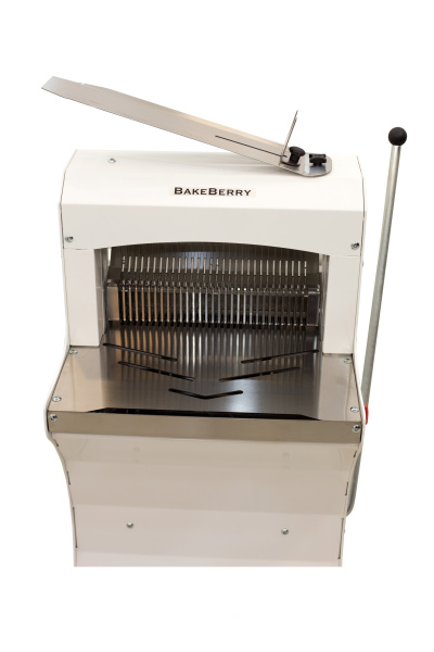 Хлеборезательная машина полуавтоматическая BakeBerry FB-420 Хлеборезательная машина полуавтоматическая BakeBerry FB-420