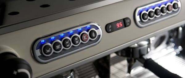 Кофемашина Sanremo Verona SED (автомат) 2 высокие гр. красная