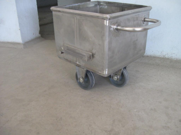 Тележка-чан “Чебурашка” (“Китаянка”) для фарша 100 л AISI 304 Тележка-чан “Чебурашка” (“Китаянка”) для фарша 100 л AISI 304