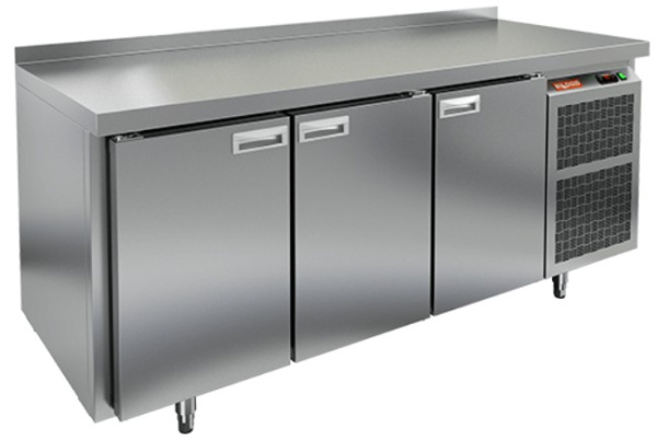 GN 111/BT стол охл. (-10-18), 3 двери, 1835х700х850мм, HICOLD RUS, арт. 282705 от компании Европактрейд