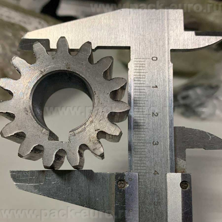 Шестерня #46 вала раскатки для тестораскатки-лапшерезки Foodatlas DZM-350(верхняя) купить в компании Европактрейд