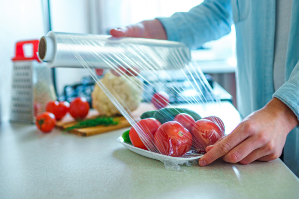 Стрейч пленка пищевая 300 мм*6 мкм*150 м