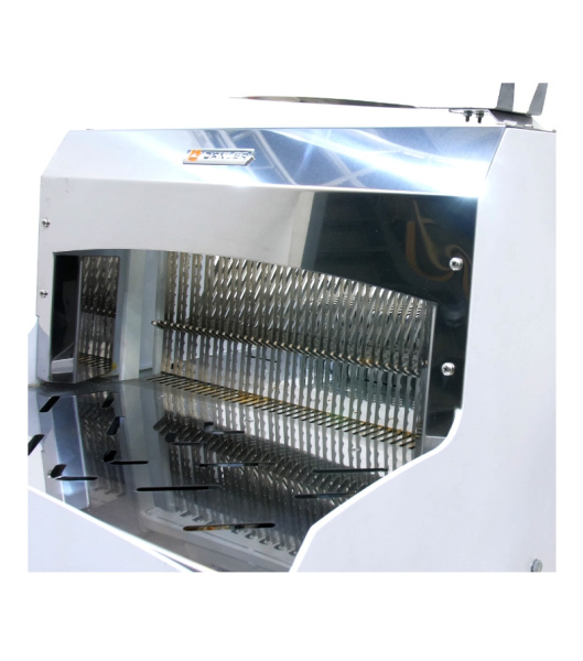 Хлеборезательная машина полуавтоматическая Danler FZ-480 Хлеборезательная машина полуавтоматическая Danler FZ-480