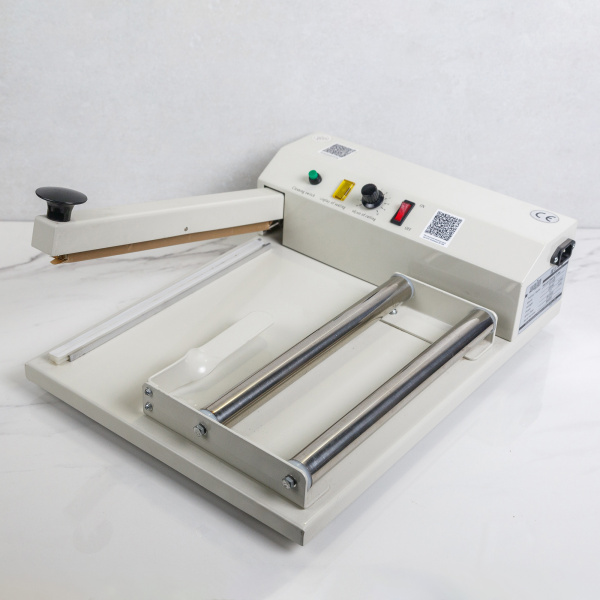 Настольный импульсный ручной запайщик SP-450 Настольный импульсный ручной запайщик SP-450