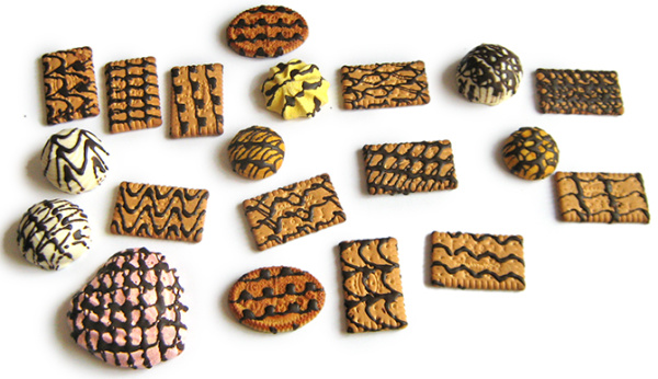 Декоратор подвесной встраеваемый для глазировочной машины