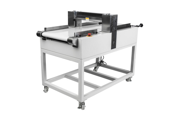 Машина для горизонтальной нарезки тортов и бисквита Danler GM-480 Машина для горизонтальной нарезки тортов и бисквита Danler GM-480