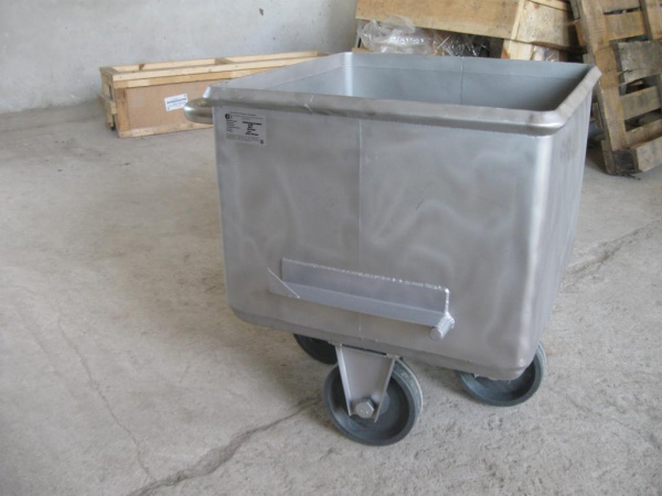 Тележка-чан “Чебурашка” (“Китаянка”) для фарша 100 л AISI 304 Тележка-чан “Чебурашка” (“Китаянка”) для фарша 100 л AISI 304